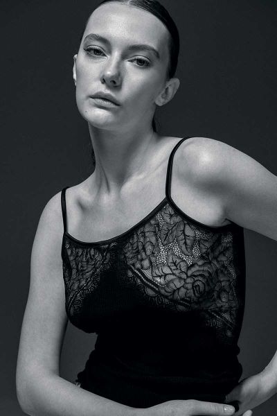 Top in lana e seta con pizzo Leavers
