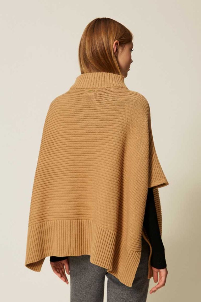 Poncho in maglia con zip