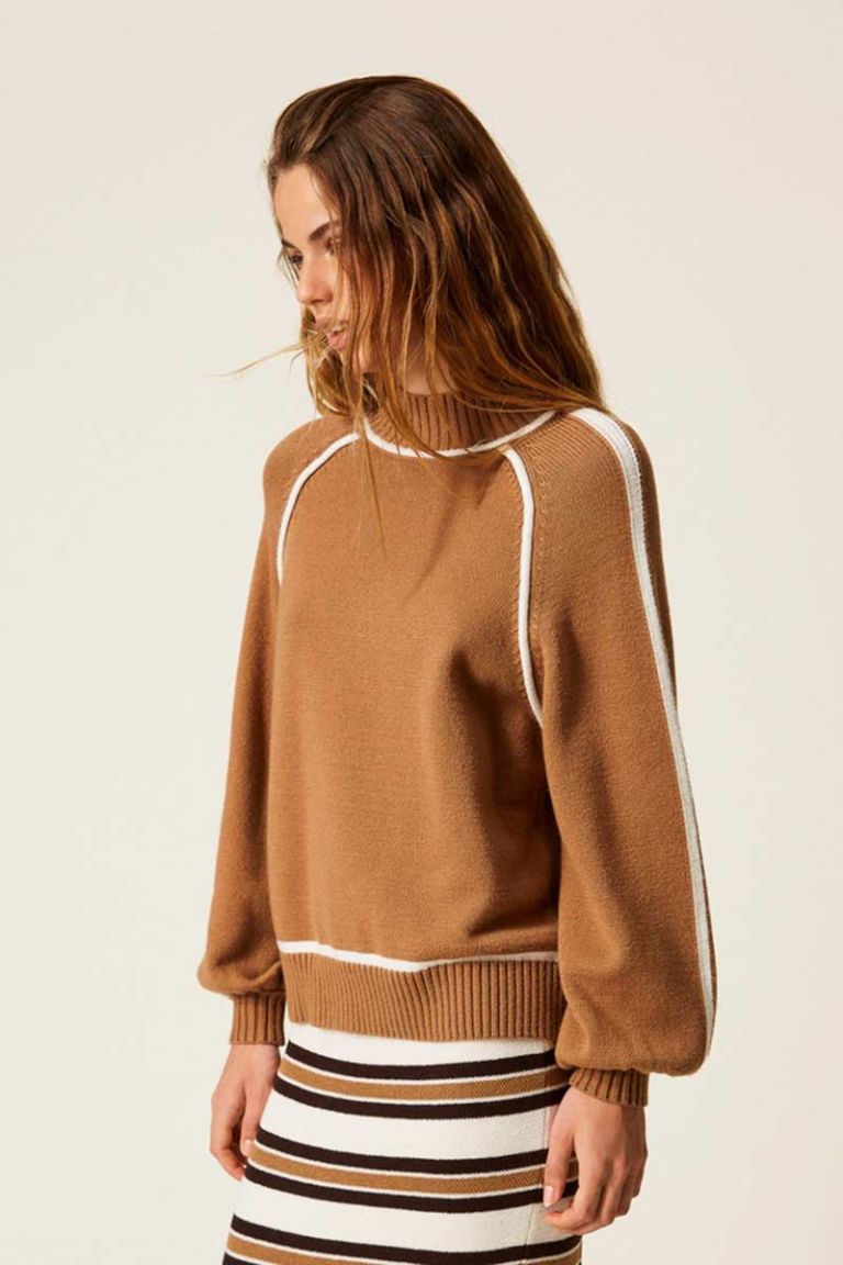 Maglia con profili a contrasto