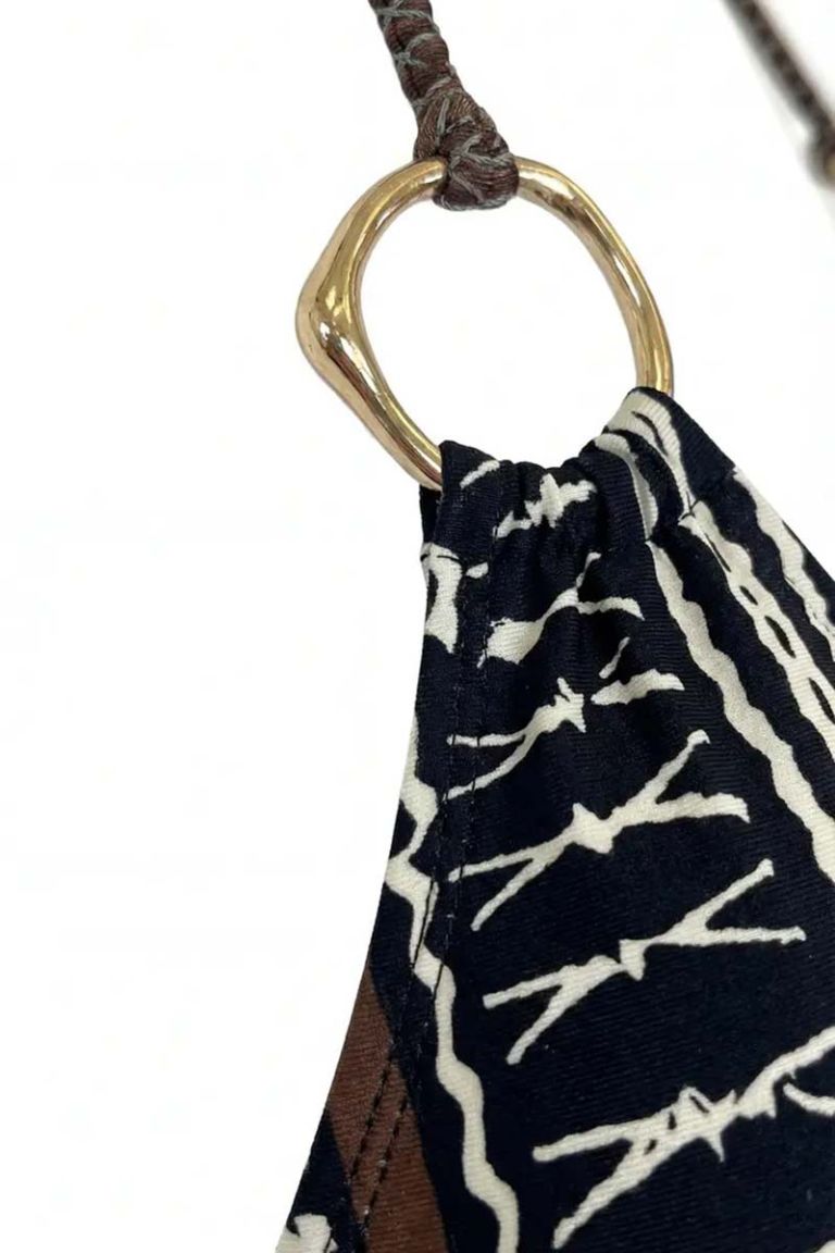Bikini triangolo etnico