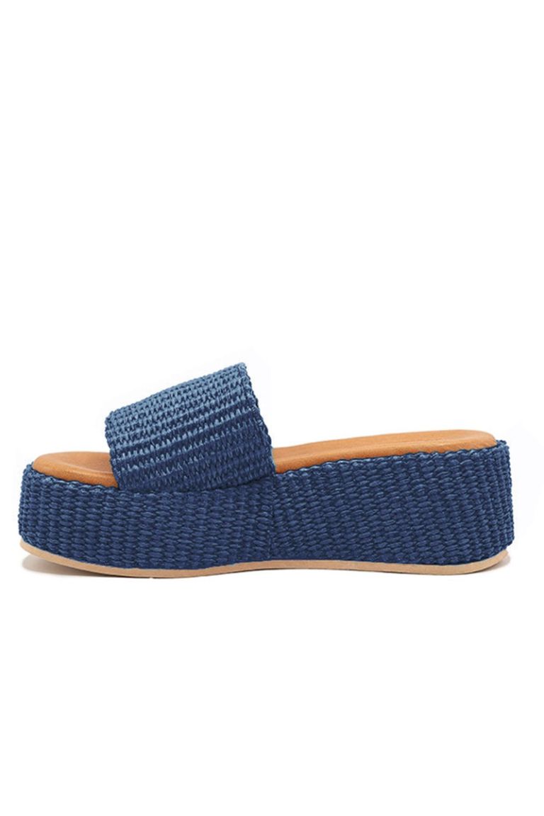 Ciabattona denim in rafia con zeppa