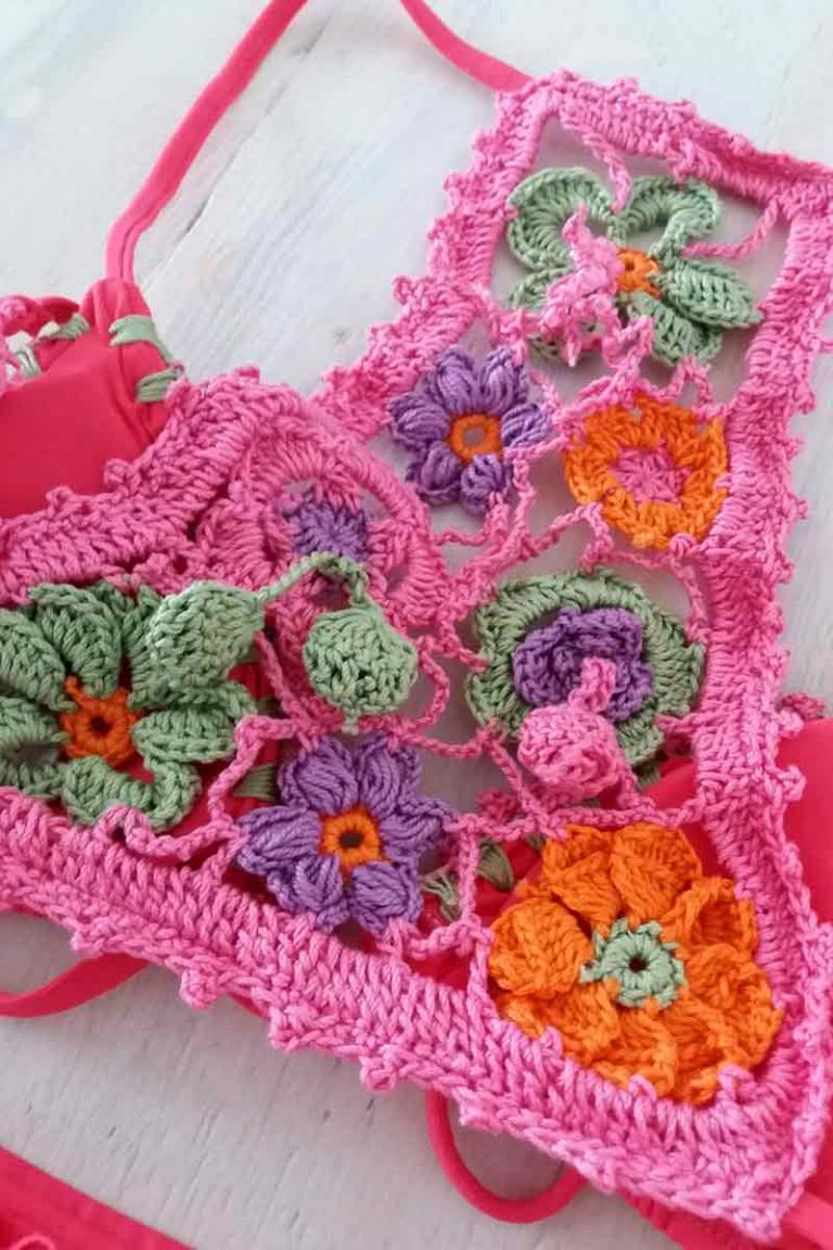 Bikini triangolo con ricamo macramè